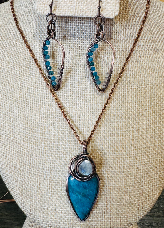 Oxidized Copper Teardrop Set – Blue Apatite & Moonstone